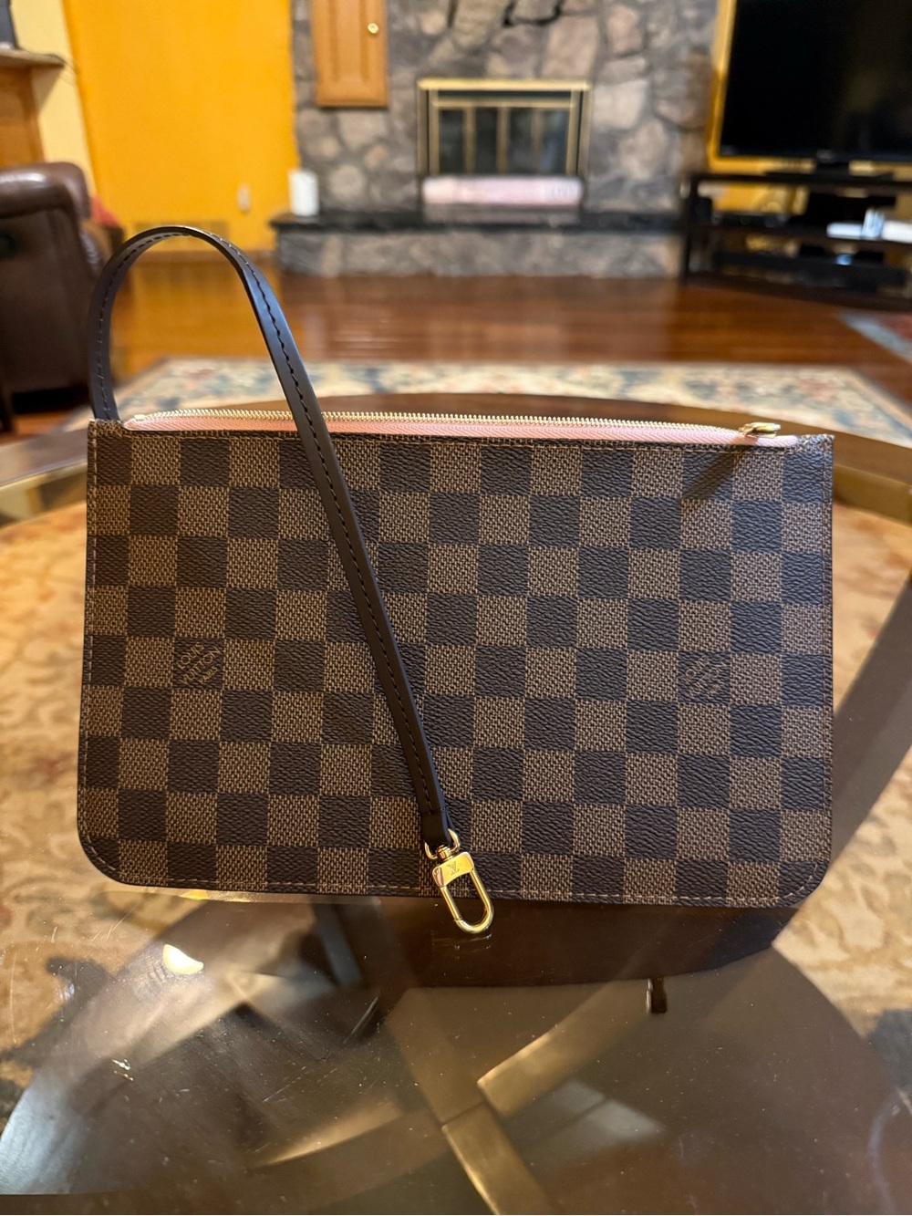 Louis Vuitton wristlet - Picture 3 of 7